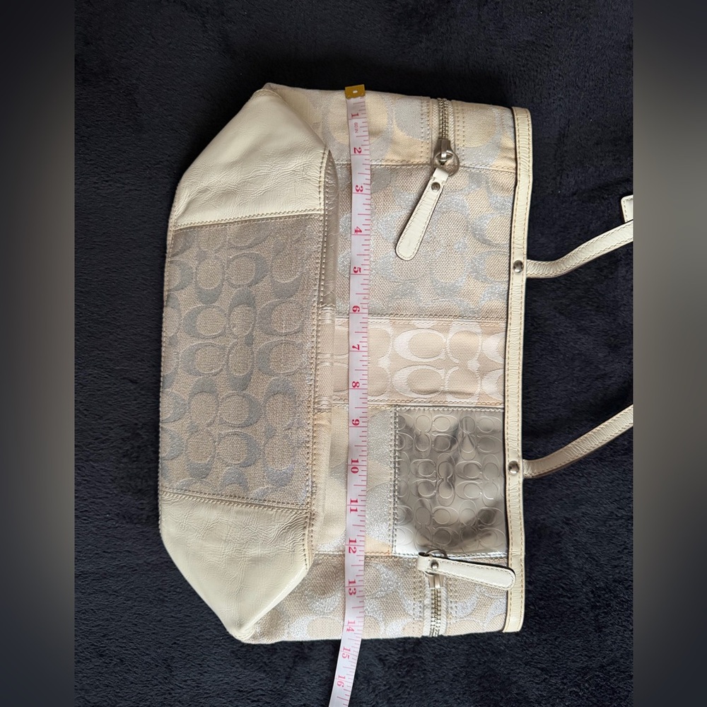 Coach Patchwork White and Silver Rare Tote bag - Picture 14 of 15